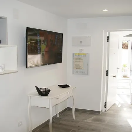 Luxury Costa Blanca Ground Floor, Stayorihuelacosta, Jardin 1 #prp003 Apartman