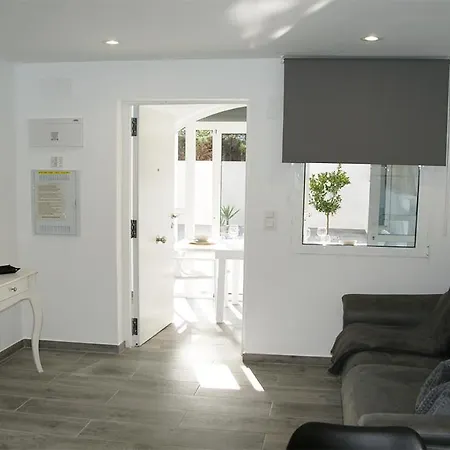 Luxury Costa Blanca Ground Floor, Stayorihuelacosta, Jardín 1 #prp003 *