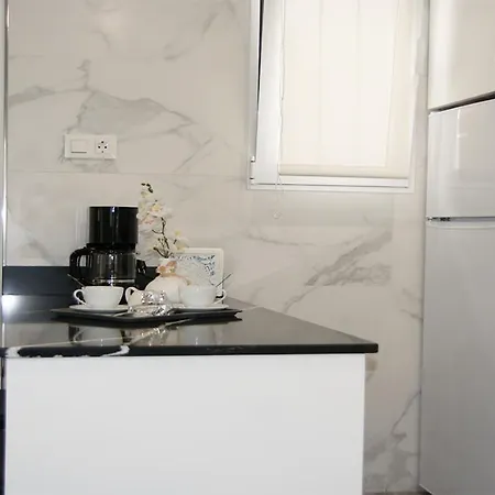 Luxury Costa Blanca Ground Floor, Stayorihuelacosta, Jardín 1 #prp003 Torrevieja
