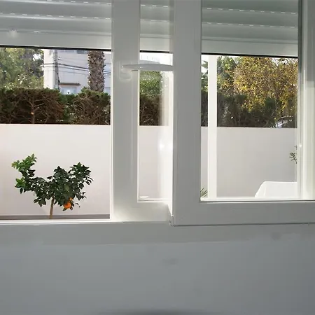 Luxury Costa Blanca Ground Floor, Stayorihuelacosta, Jardín 1 #prp003 Apartamento *