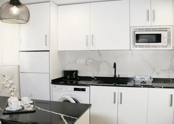 Luxury Costa Blanca Ground Floor, Stayorihuelacosta, Jardin 1 #prp003 Torrevieja