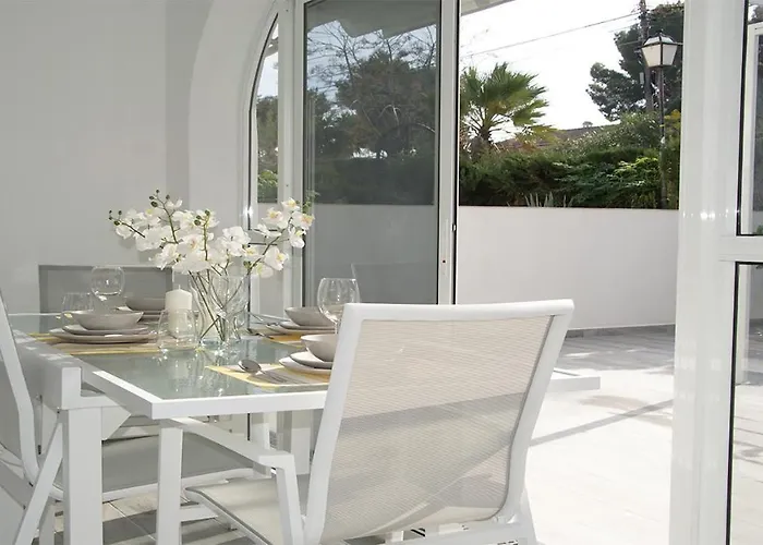 Luxury Costa Blanca Ground Floor, Stayorihuelacosta, Jardin 1 #prp003 Apartment Torrevieja