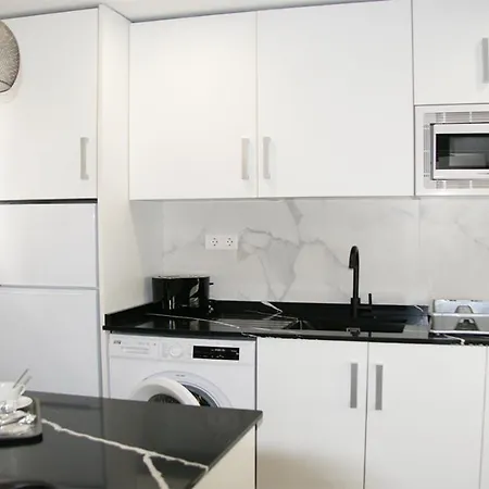 Luxury Costa Blanca Ground Floor, Stayorihuelacosta, Jardin 1 #prp003 טורבייחה