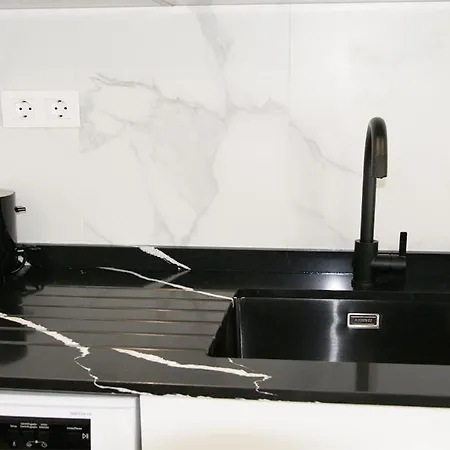 Luxury Costa Blanca Ground Floor, Stayorihuelacosta, Jardin 1 #prp003 דירה *